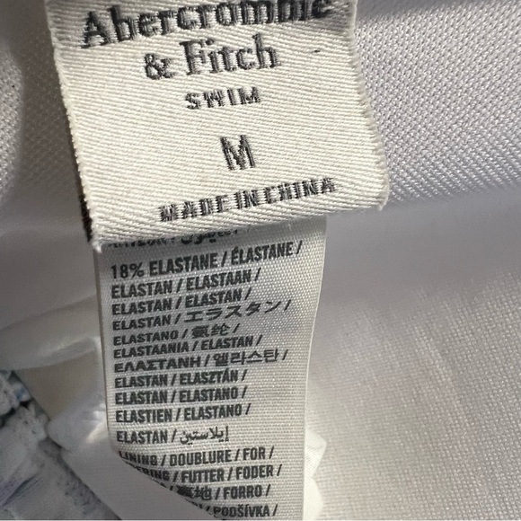 Abercrombie & Fitch one piece floral printed swimsuit with open back size M NWT - Picture 12 of 14